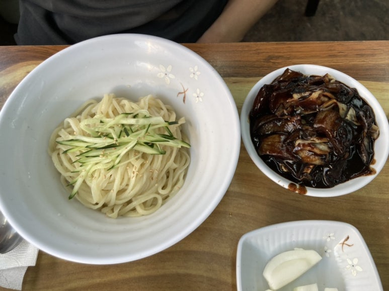용마루손짜장 이미지