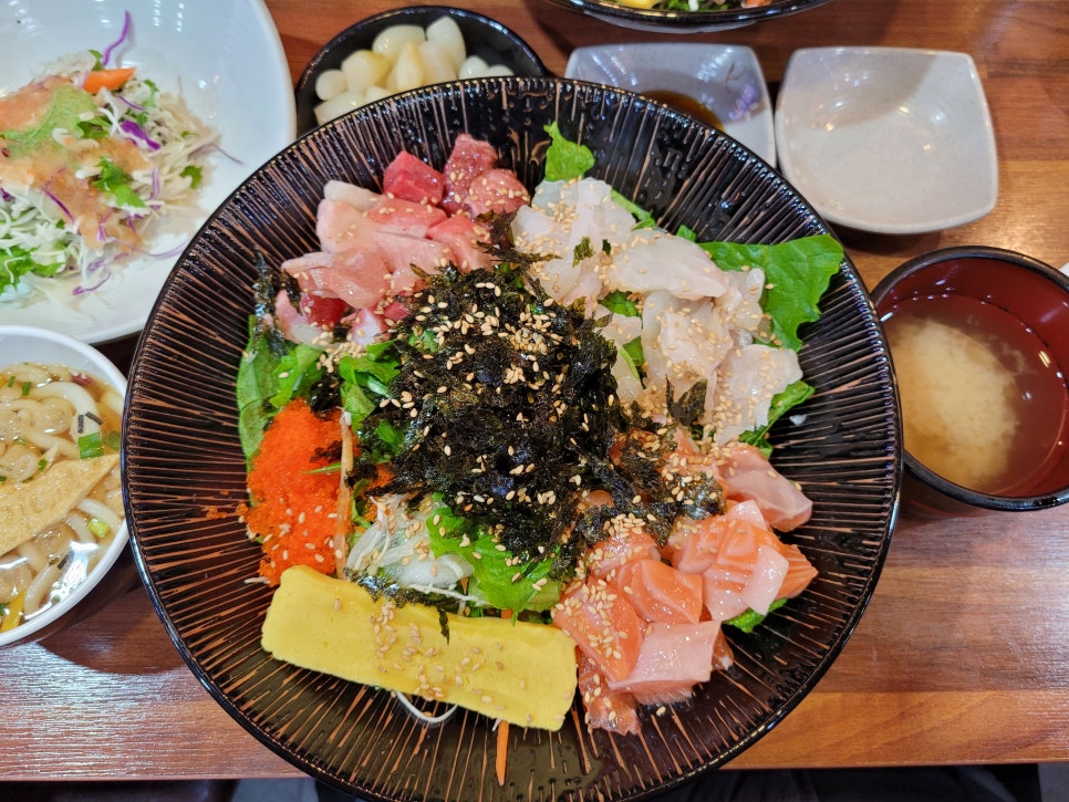 육덮밥 이미지