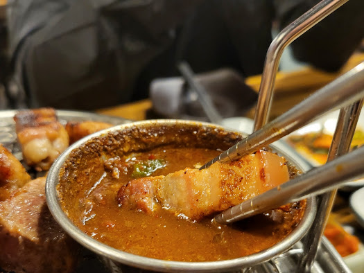 천지연숯화로구이 이미지