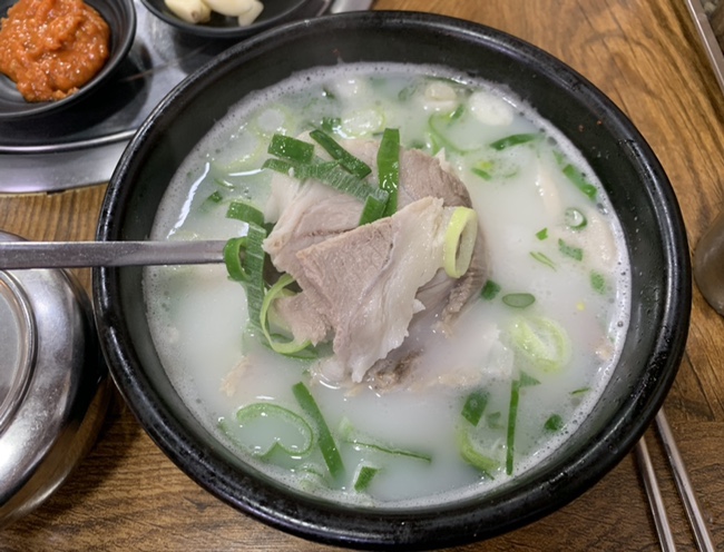 1등가마솥돼지국밥 이미지
