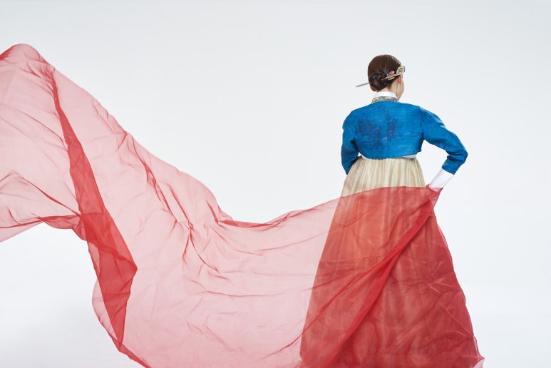 주홍한복 이미지