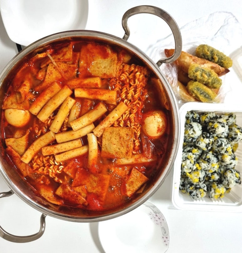 심퉁즉석떡볶이 이미지