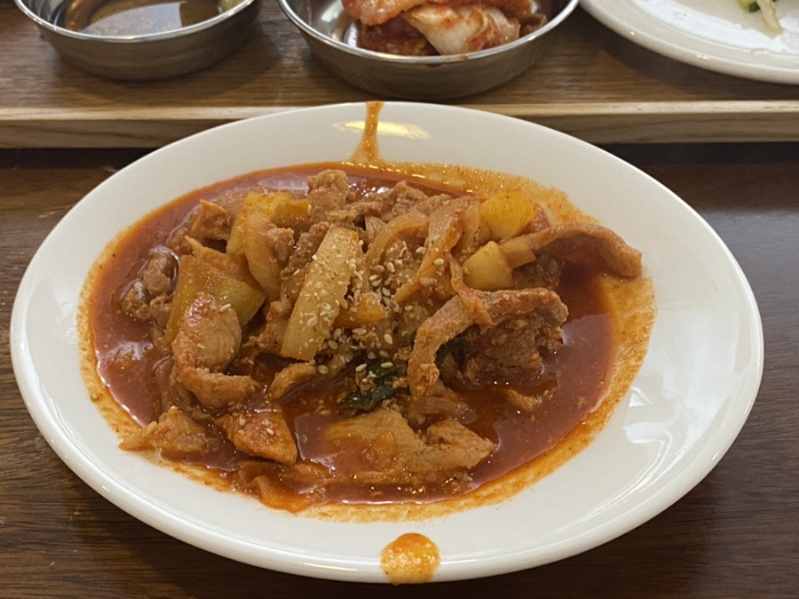 노릇노릇식당 이미지