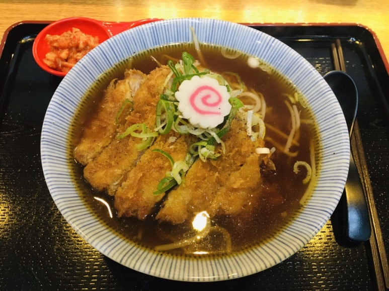 얏타미라멘 이미지