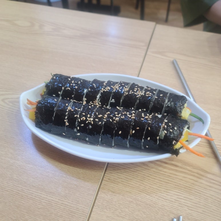 이맛 국수 김밥 이미지