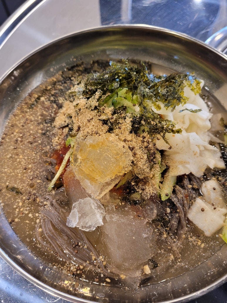 돼지꿈꾸는집 이미지