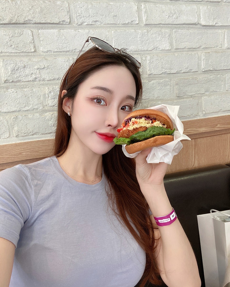 헬로카츠 이미지