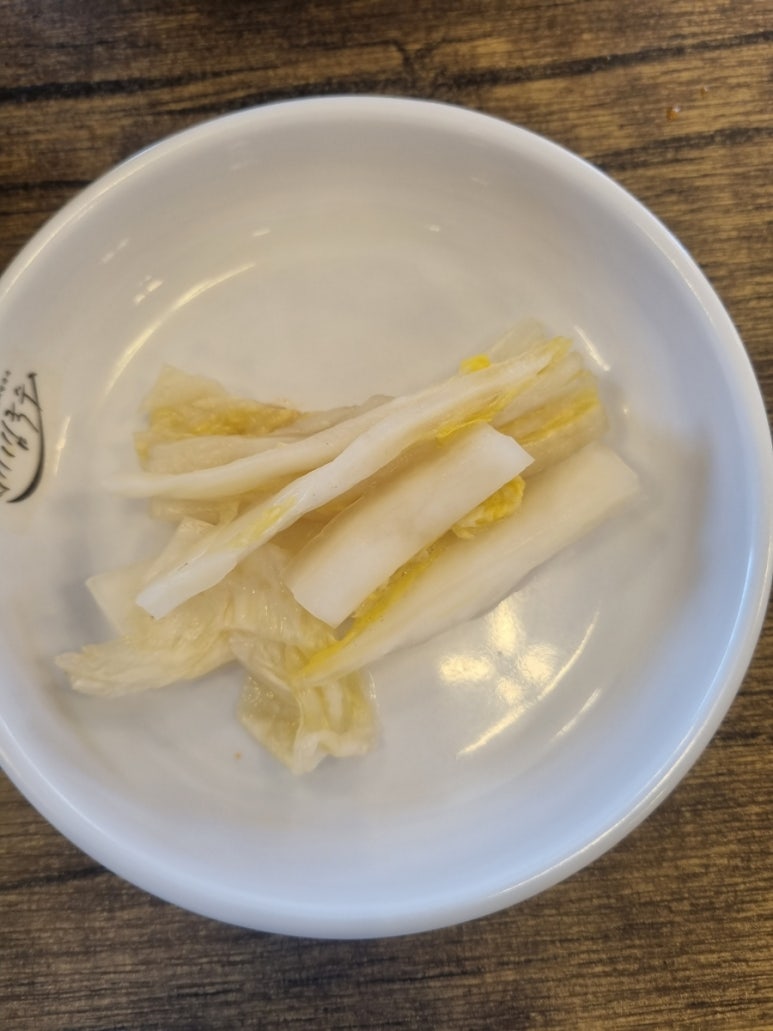 산두리비빔국수 이미지
