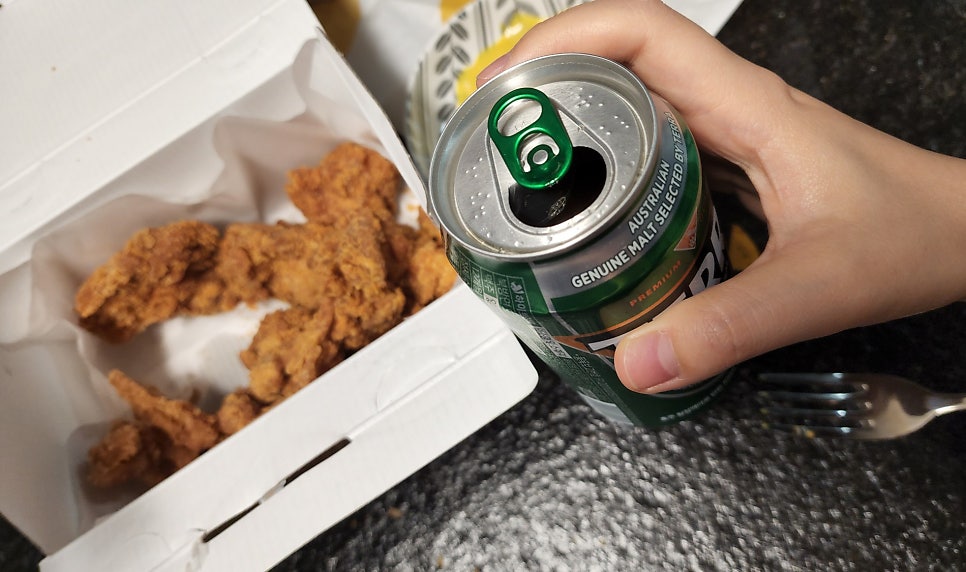 맘스터치이월드점 이미지