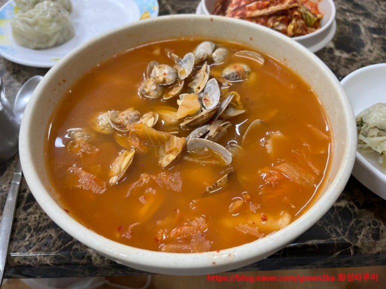 장모님칼국수.김치 이미지