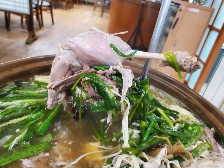 가마솥백숙 이미지