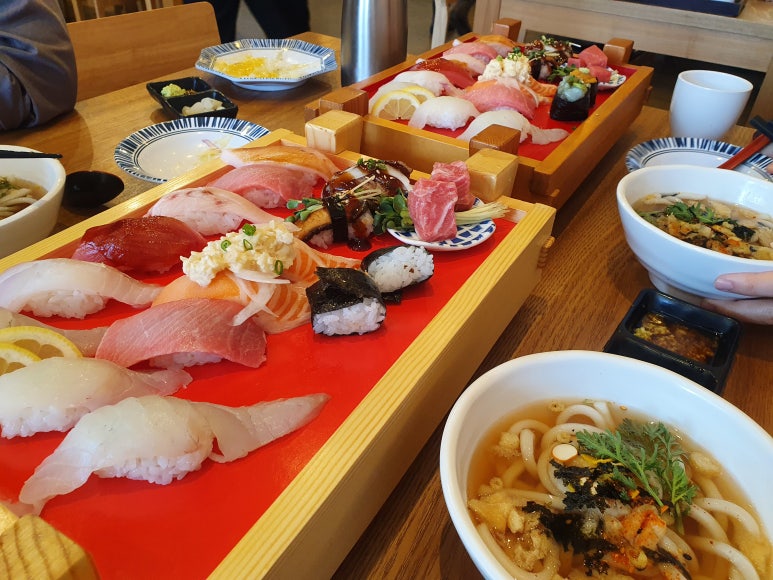 용하초밥참치 이미지