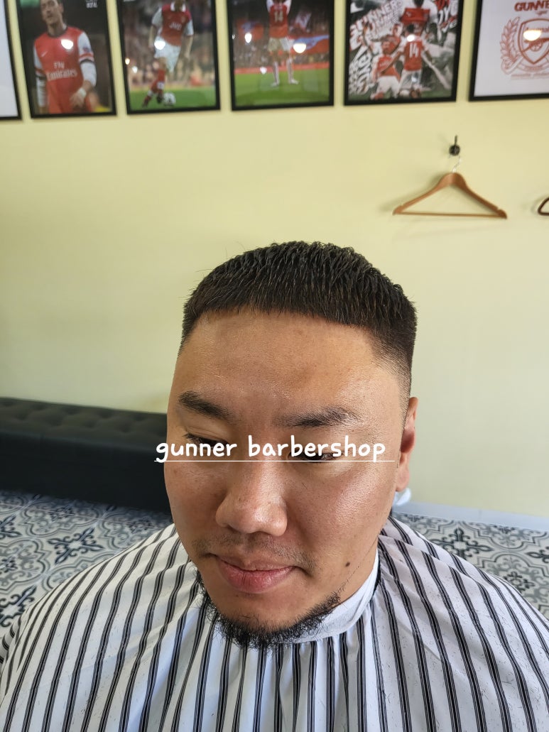 구너바버샵 이미지