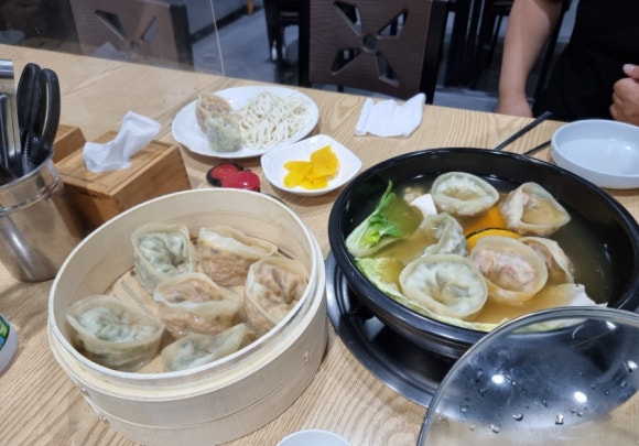 하진손만두 이미지