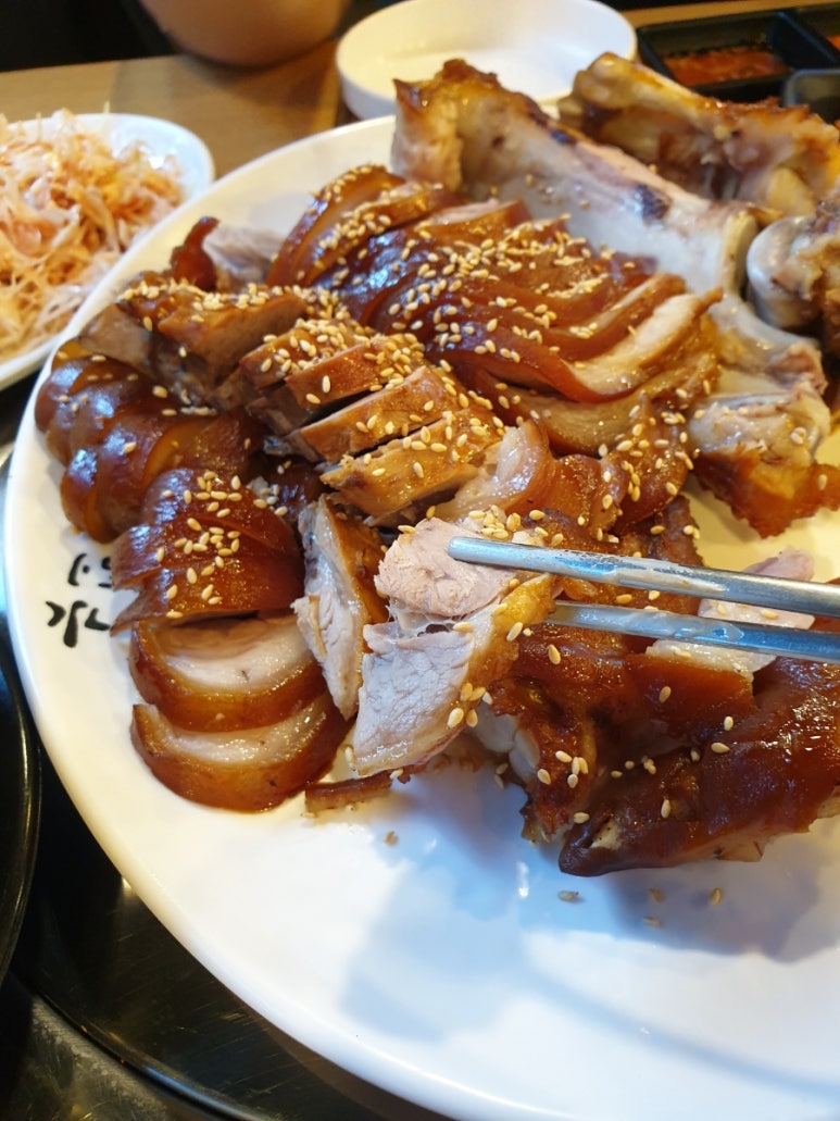 몽실족발공장 이미지
