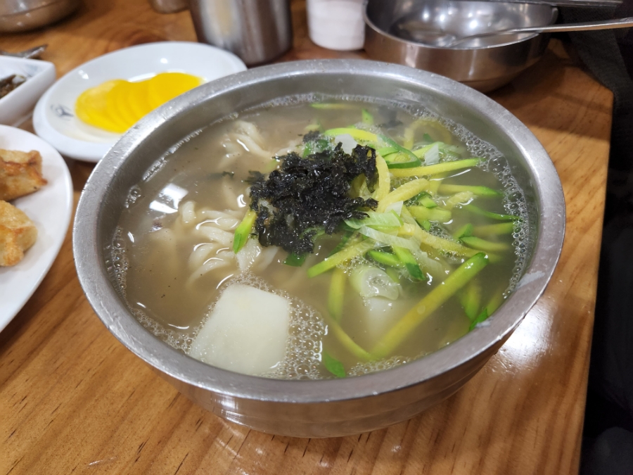 다랑손만두 이미지