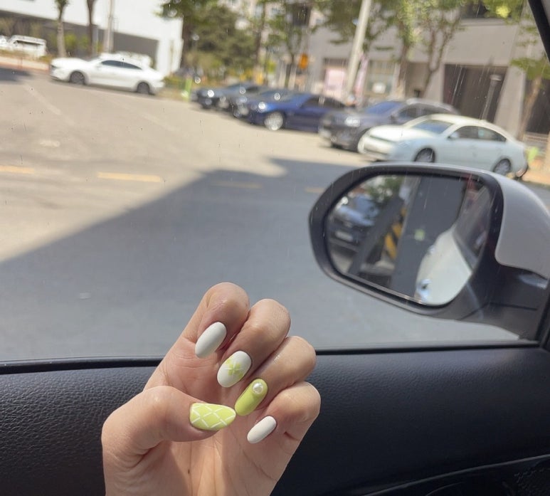 네일하젤 이미지