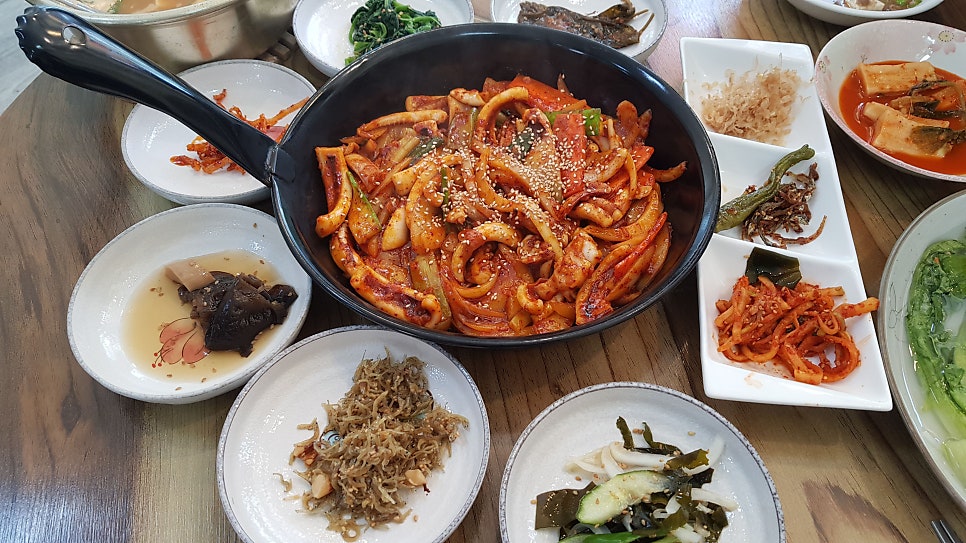 정다운칼만두 이미지