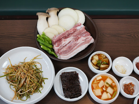 고부돈솥뚜껑구이 이미지