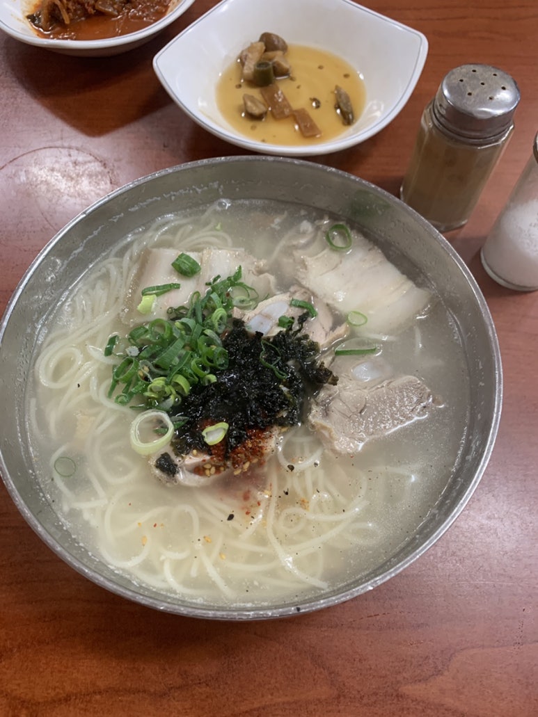 큰동네국수 이미지