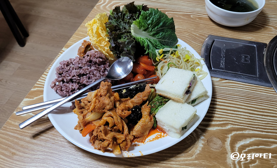 삼거리뷔페식당 이미지