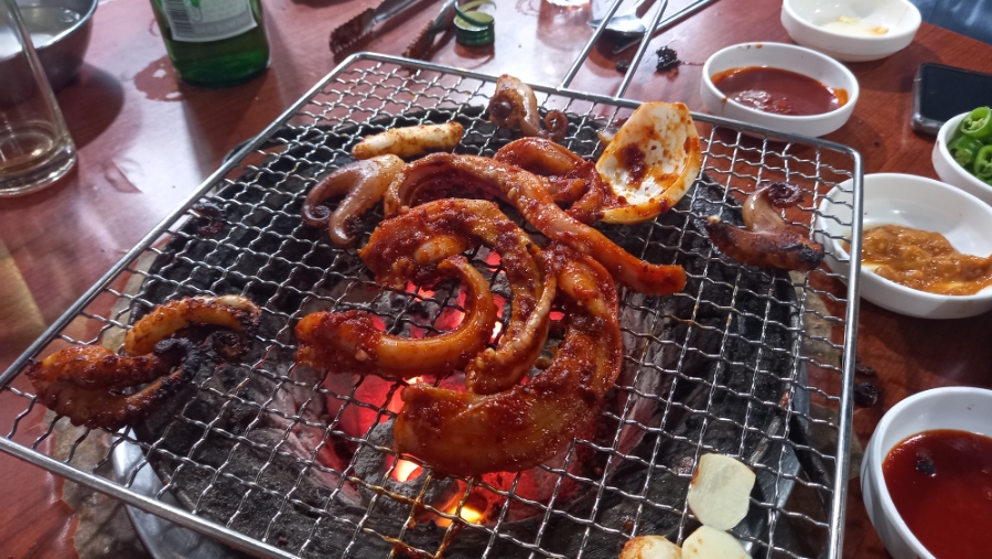 숯불꼼장어 이미지