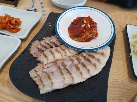 먹보칼국수 이미지