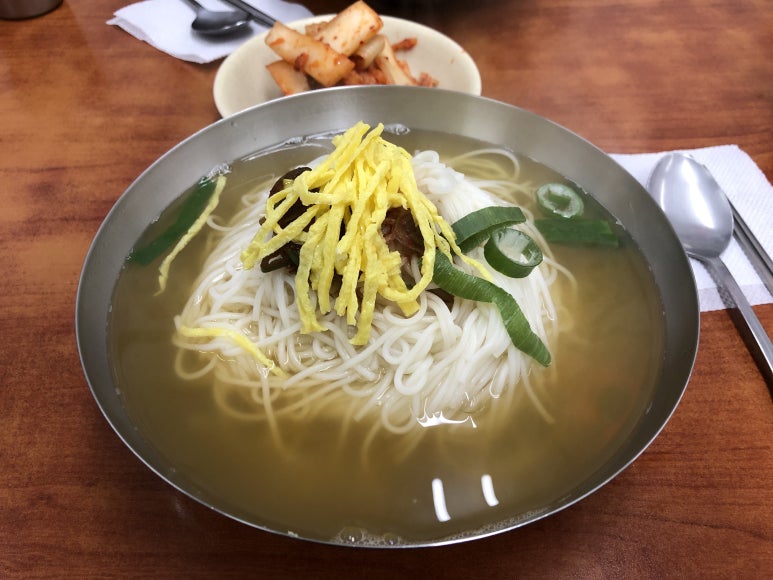 옛날멸치국수 이미지