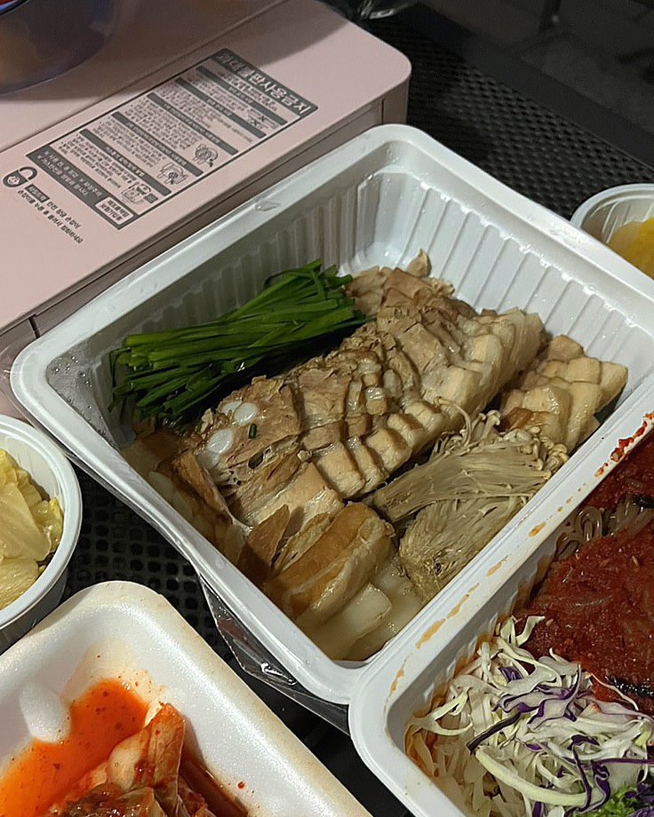아재족발보쌈 이미지