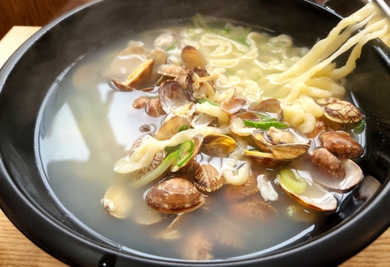 예담손칼국수 이미지