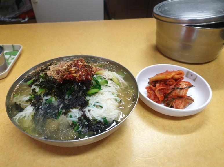 시장칼국수 이미지