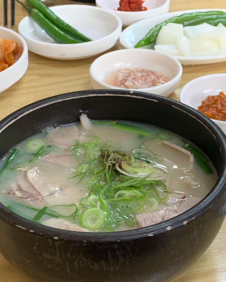 연창돼지국밥 이미지