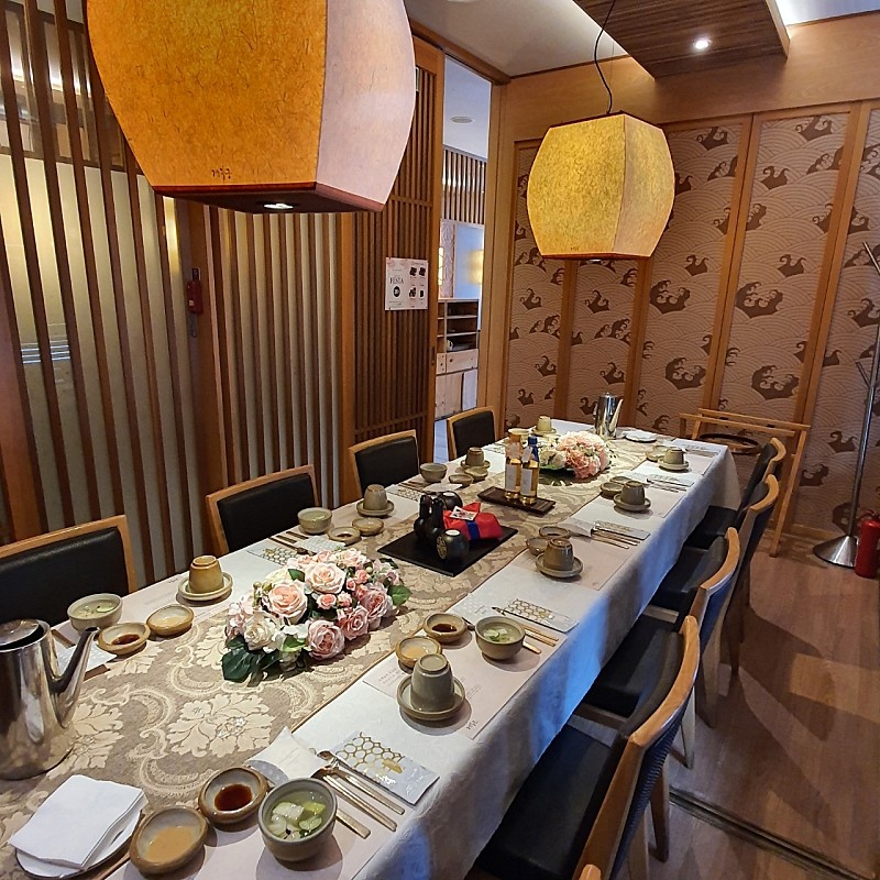 삼진한정식 이미지