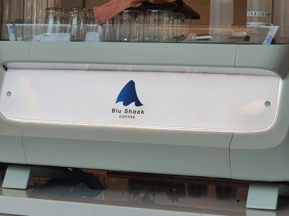 샤크커피 이미지