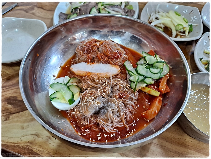 아롱냉면 이미지
