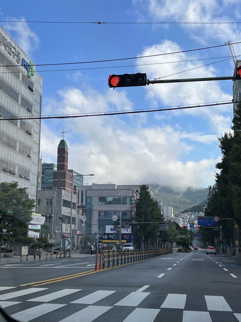 출근길 돼지국밥 이미지