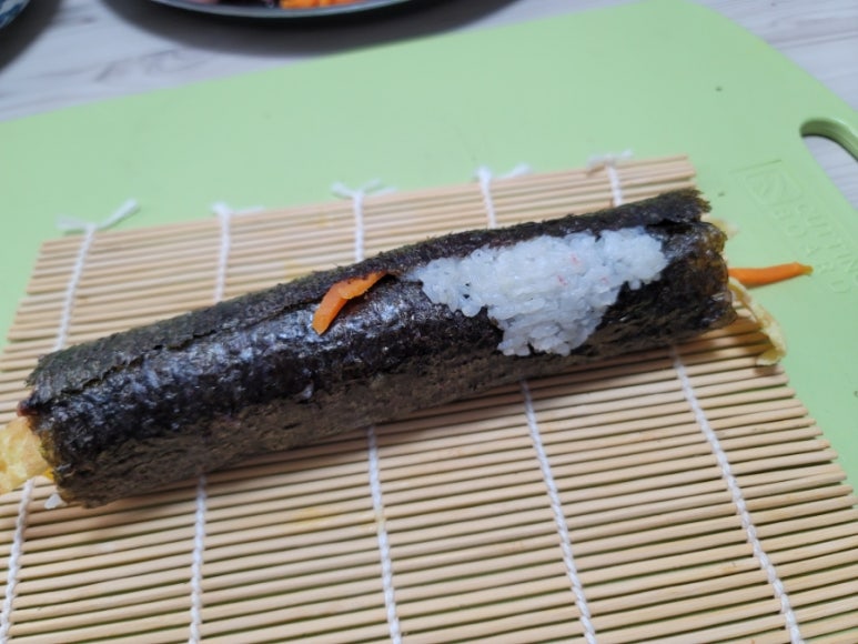 부엉김밥 이미지