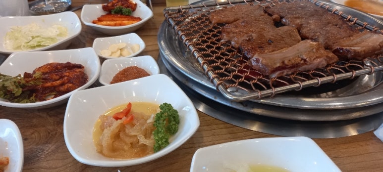 최박사수원왕갈비 이미지