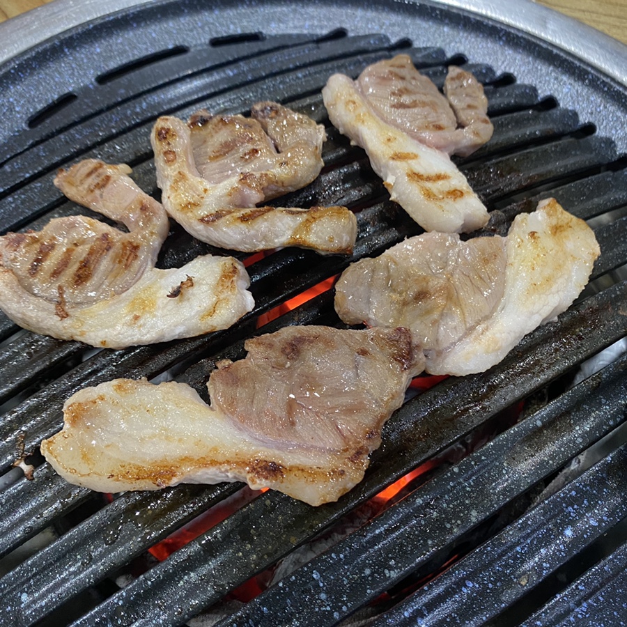 아저씨뒷고기 이미지