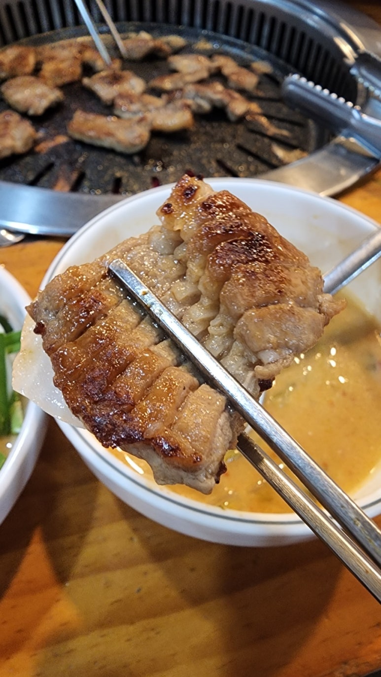 돈돈숯불갈비 이미지