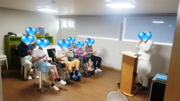 봄날한강요양원 이미지