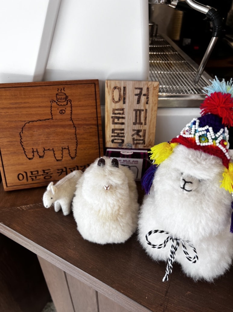 커피 피플 이미지