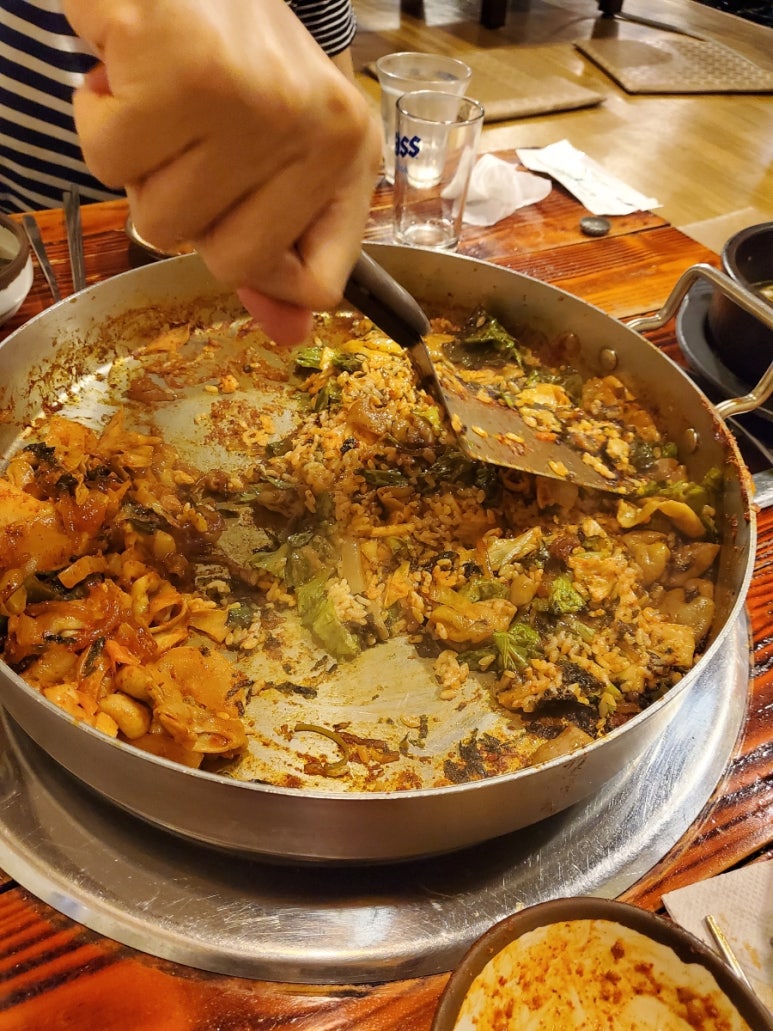 초코라떼꼰츄로 이미지