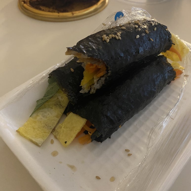 빠샥꼬리김밥 이미지