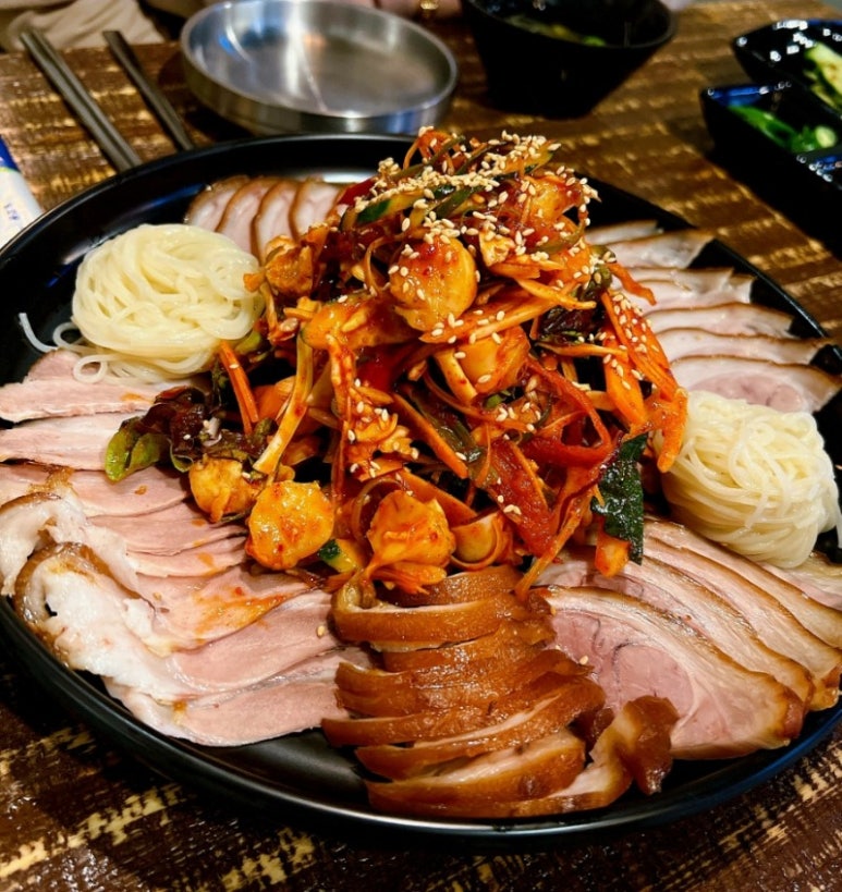 족뱅이족발 이미지