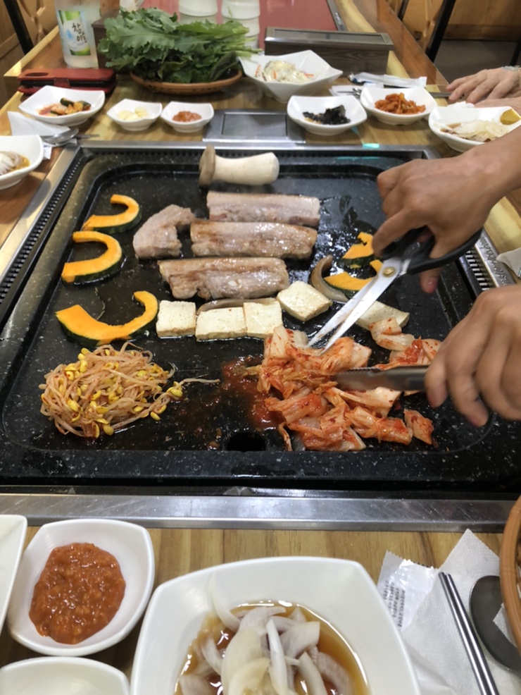 유수암돌판구이 이미지