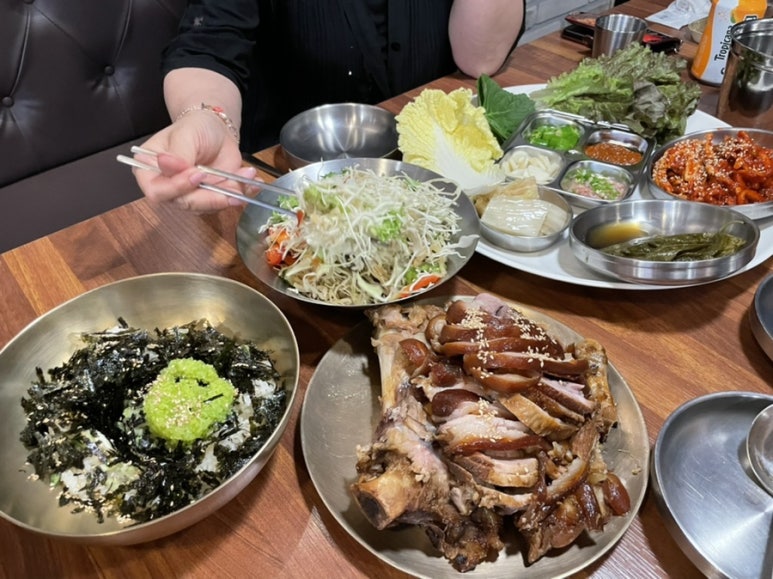 꼬꼬족발 이미지