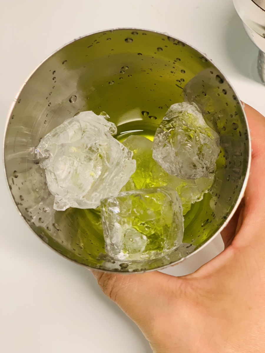 사우어(SOUR) 이미지