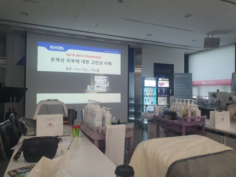 윤피부토탈관리 이미지