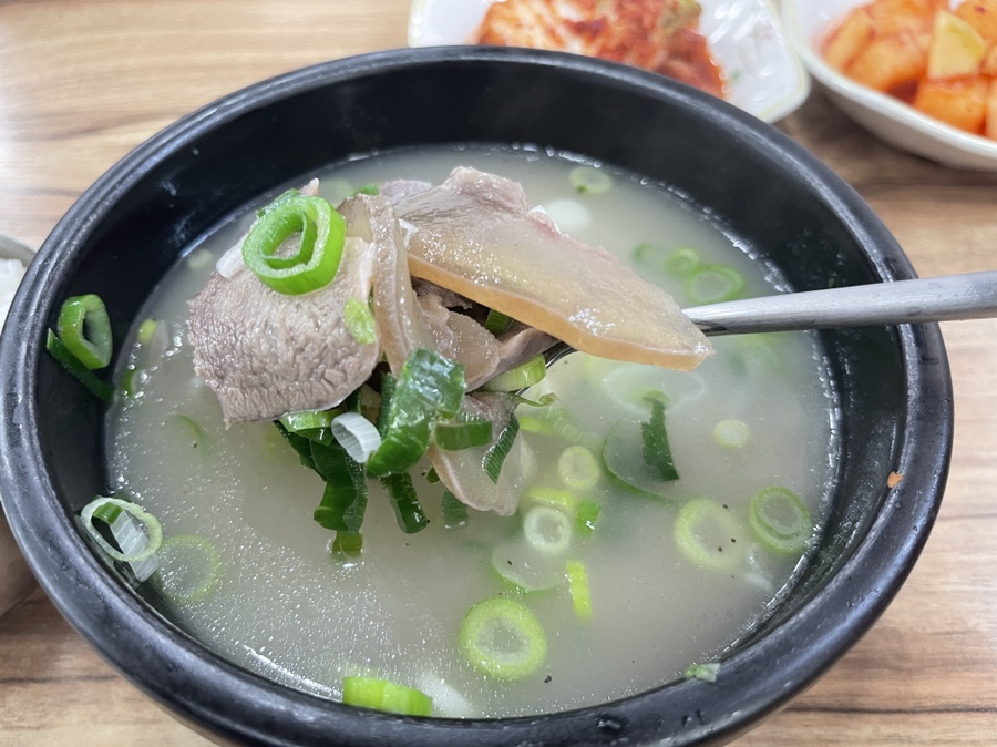 전통소머리국밥 이미지